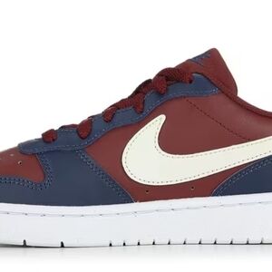 Nike Kids Low-Top Sneaker - Burgundy, Navy & White